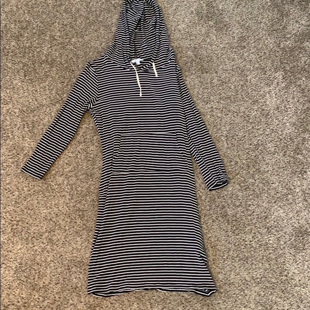 Black and white summer dress